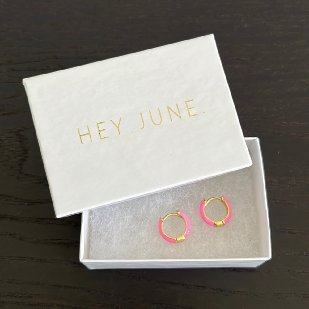 Hey June Baby Pink Huggies